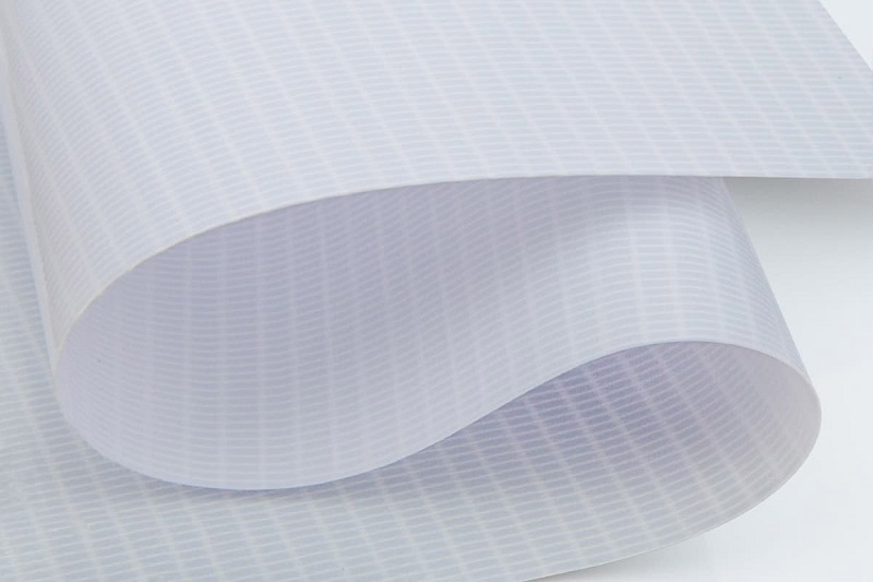 Дали банерите за отворено со позадинско осветлување Flex може да се перат со воден млаз под висок притисок?